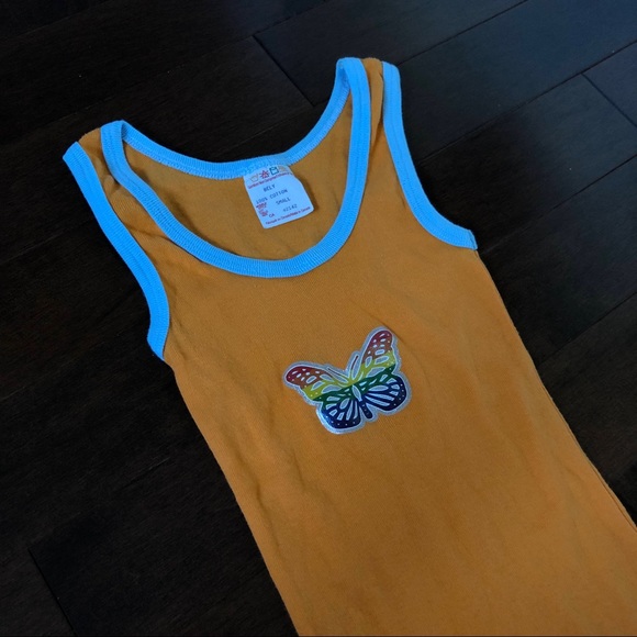 Amazing orange butterfly tank top 🦋 - Picture 3 of 3